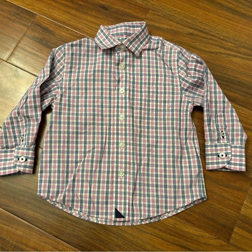 Untuckit blue/white/pink plaid button down long sleeve collared shirt